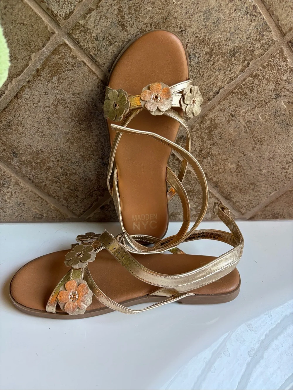 Gold Floral Strappy Sandals girls size 2
